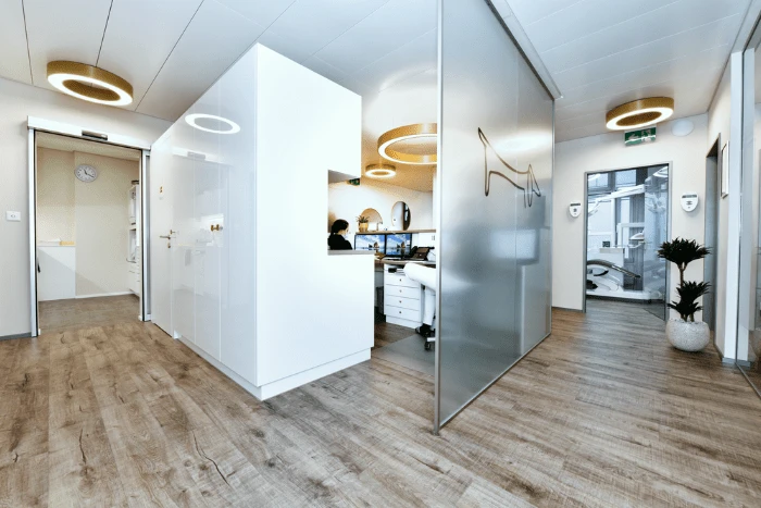 In der Zahnarztpraxis von Dr. Frank Bias wird per QR-Rechnung gezahlt